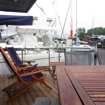 Hausboot Lina In
