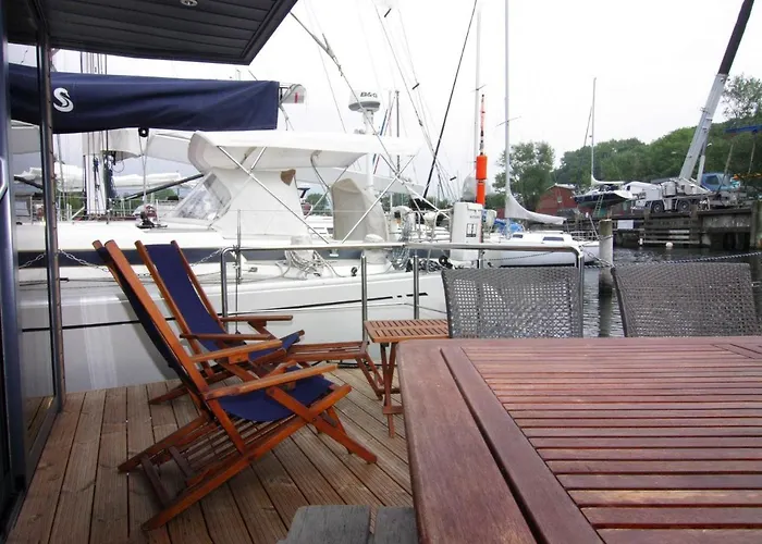 Hausboot Lina,